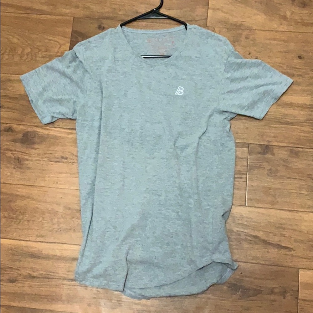Built apparel Scallop T
